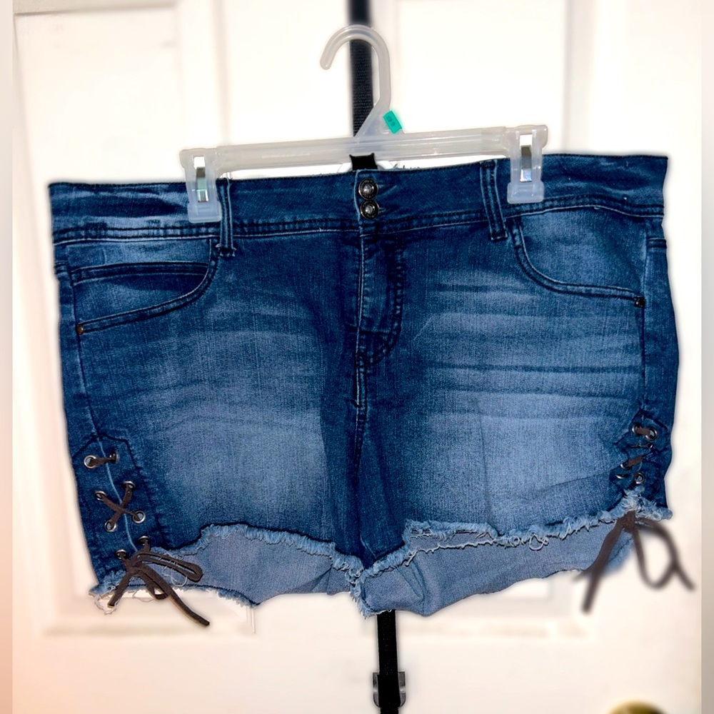 Lovesick Tie-up Shorts (SOLD)